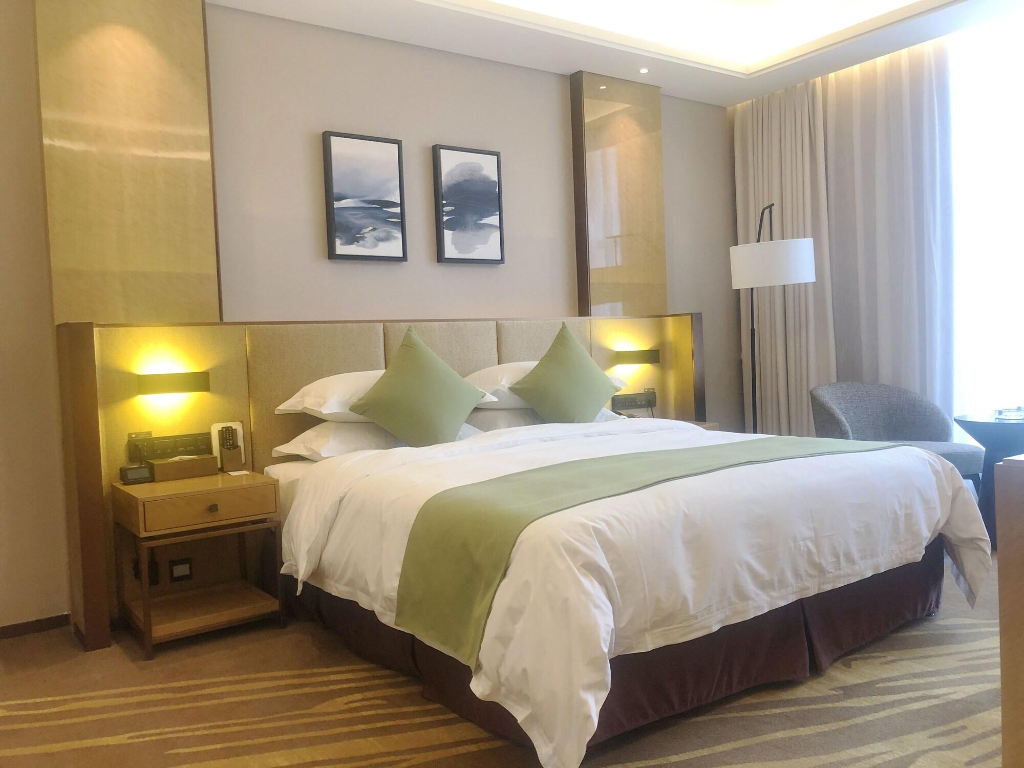 Leshan Ramada Hotel Exterior photo